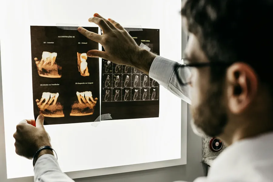5 Ways Dental Clinics Can Automate Workflows (While Staying Compliant)
